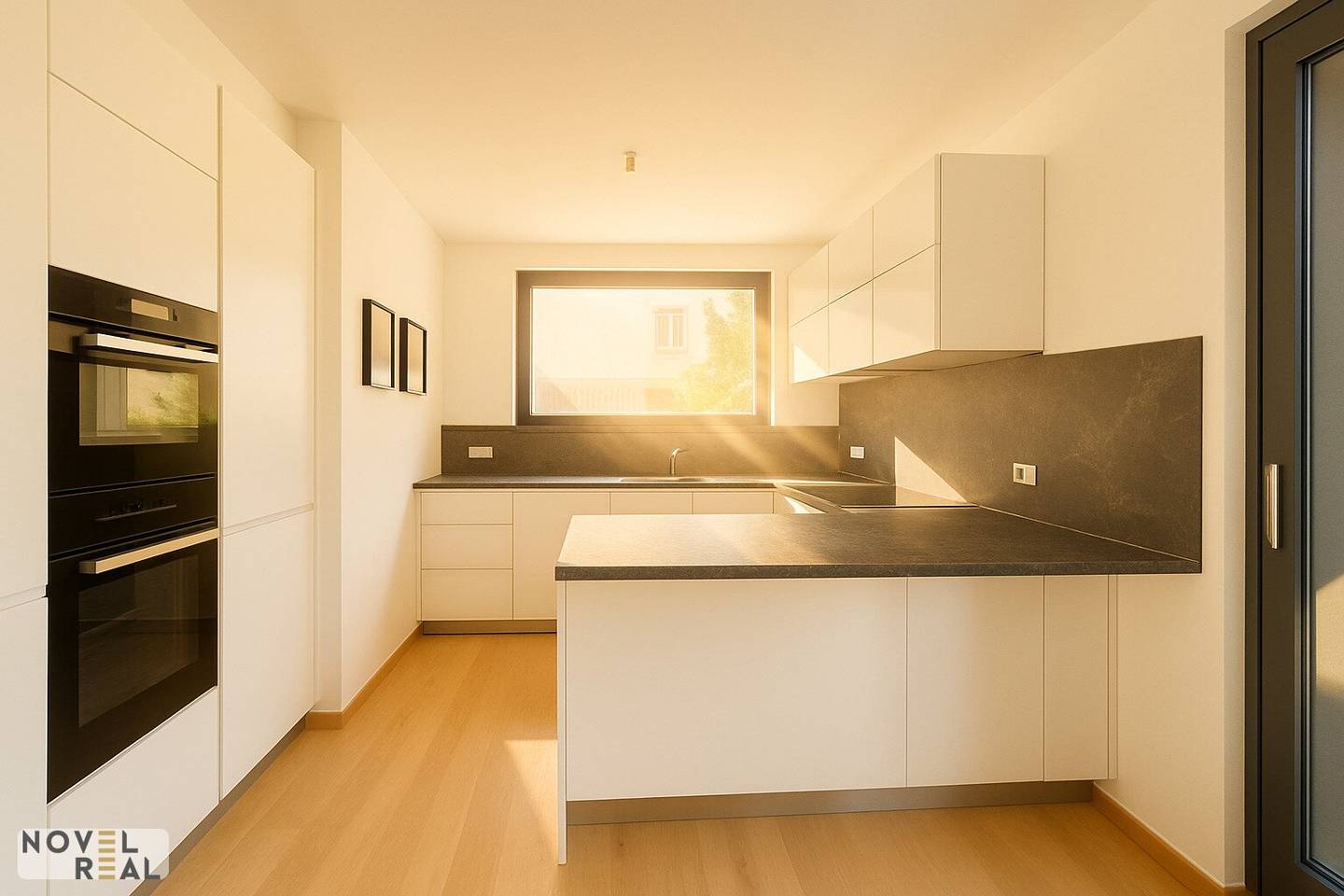 Luxurious city villa in the historic Hameau Hills VILLE NEUVE Easy Living