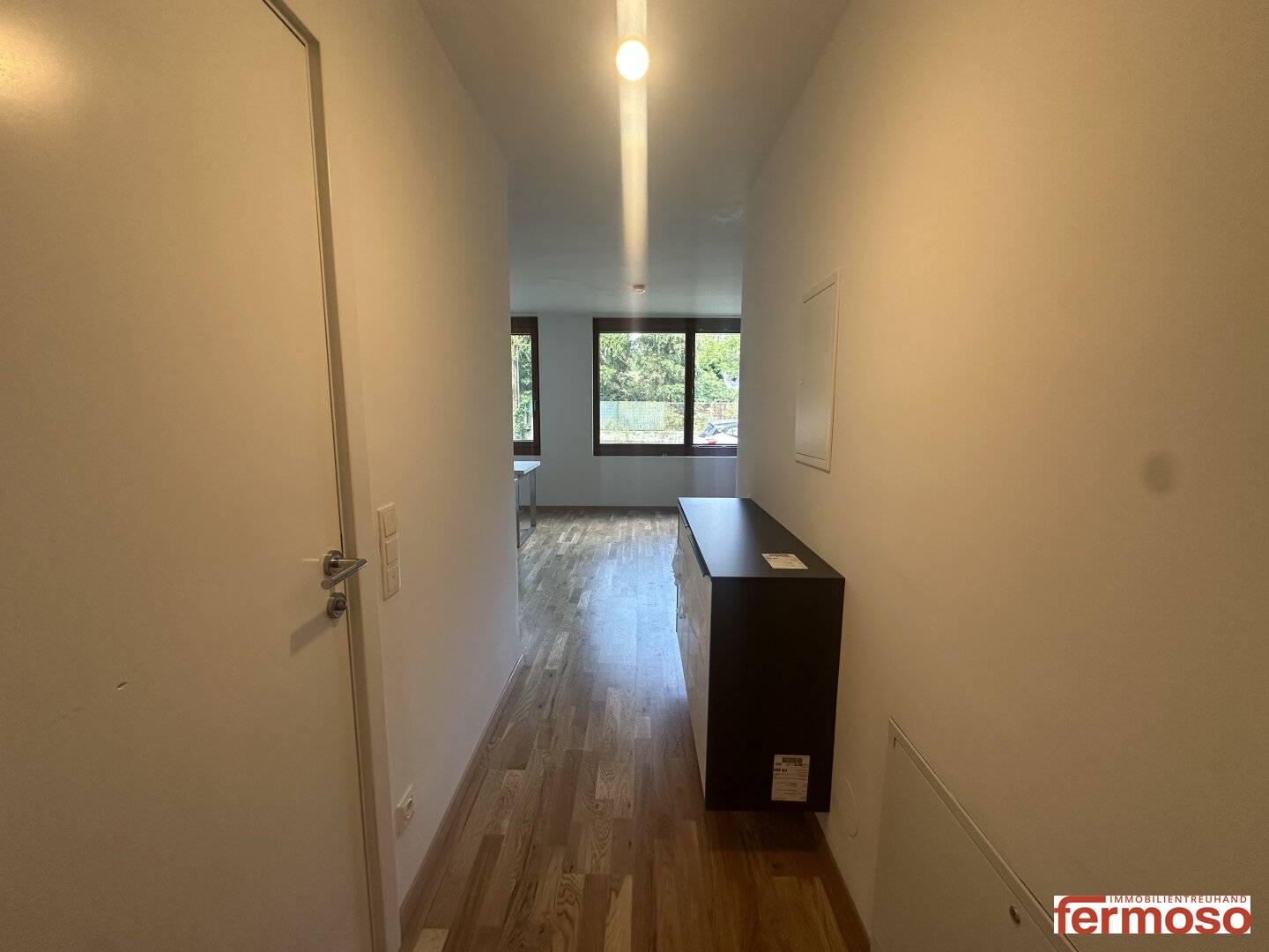 Ground floor apartment first occupancy with elevator