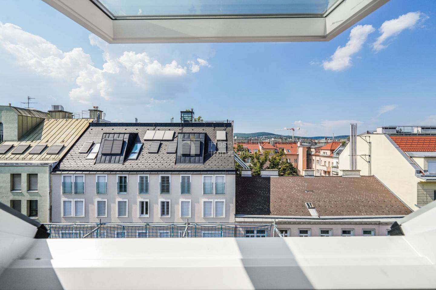 TIMELESS 16 - Revitalized Gründerzeit building with courtyard townhouses
