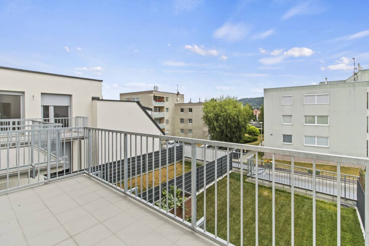Dachgeschosswohnung Neubau mit Balkon 4 Zimmer