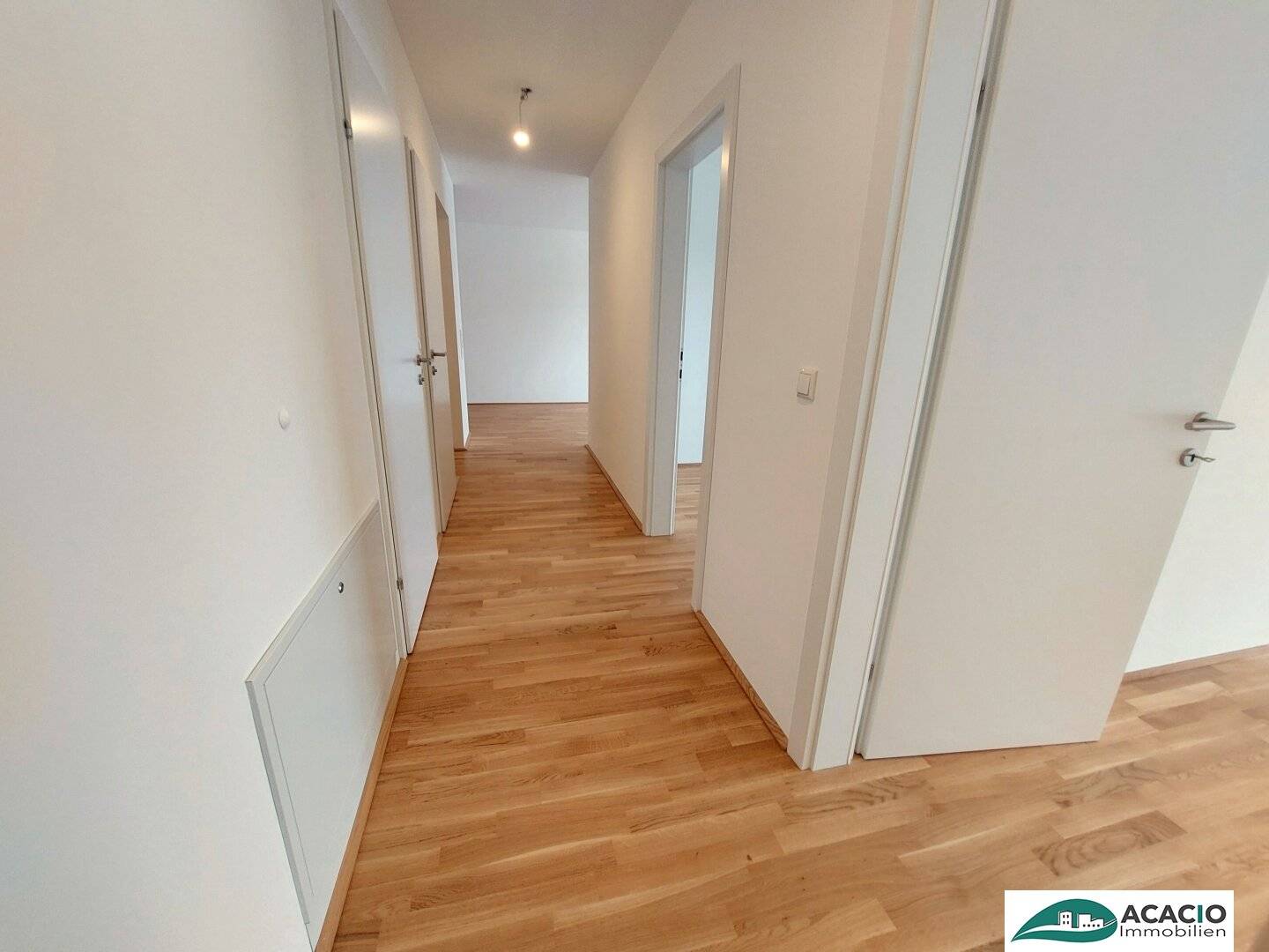 Neubau Wohnung mit Loggia Erstbezug