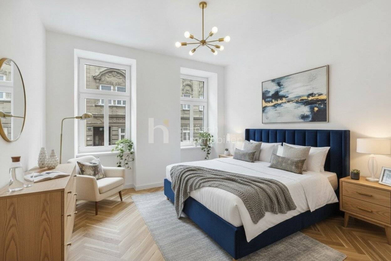 First class renovated old building apartment