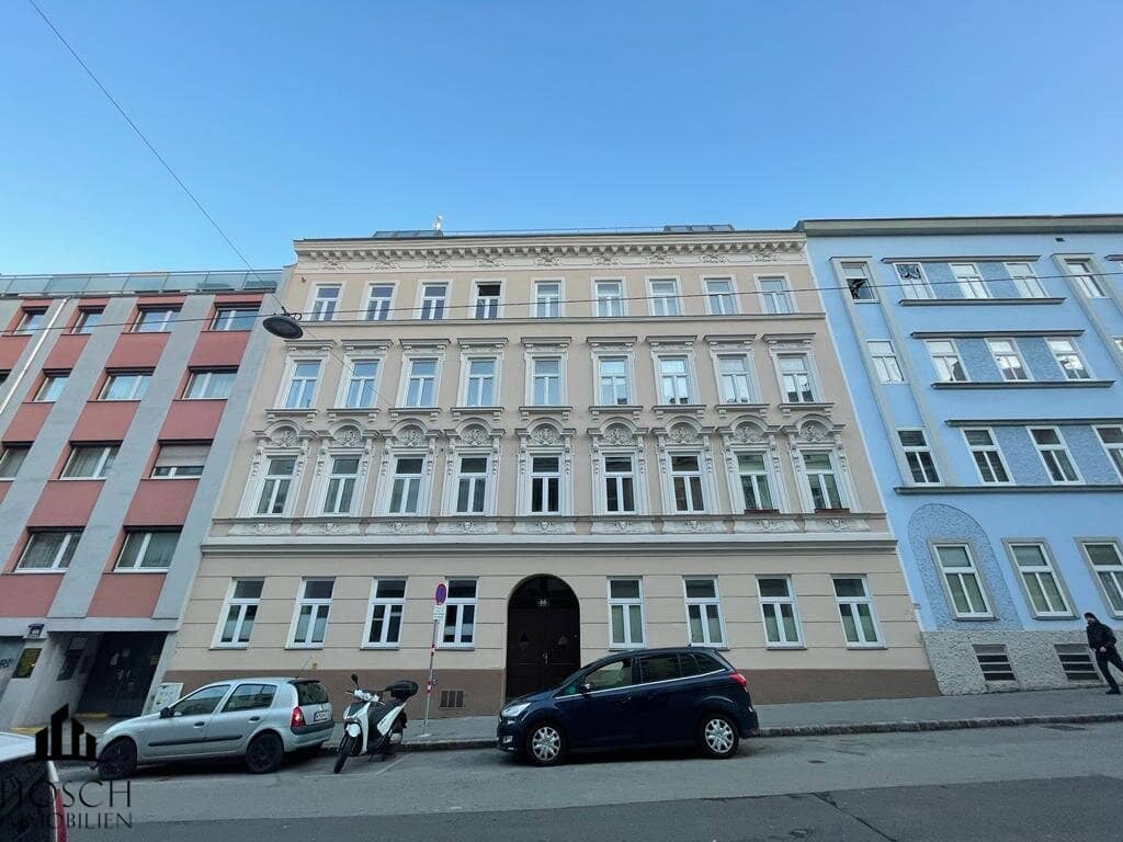 Altbauwohnung in ruhiger Gasse mit Terrasse