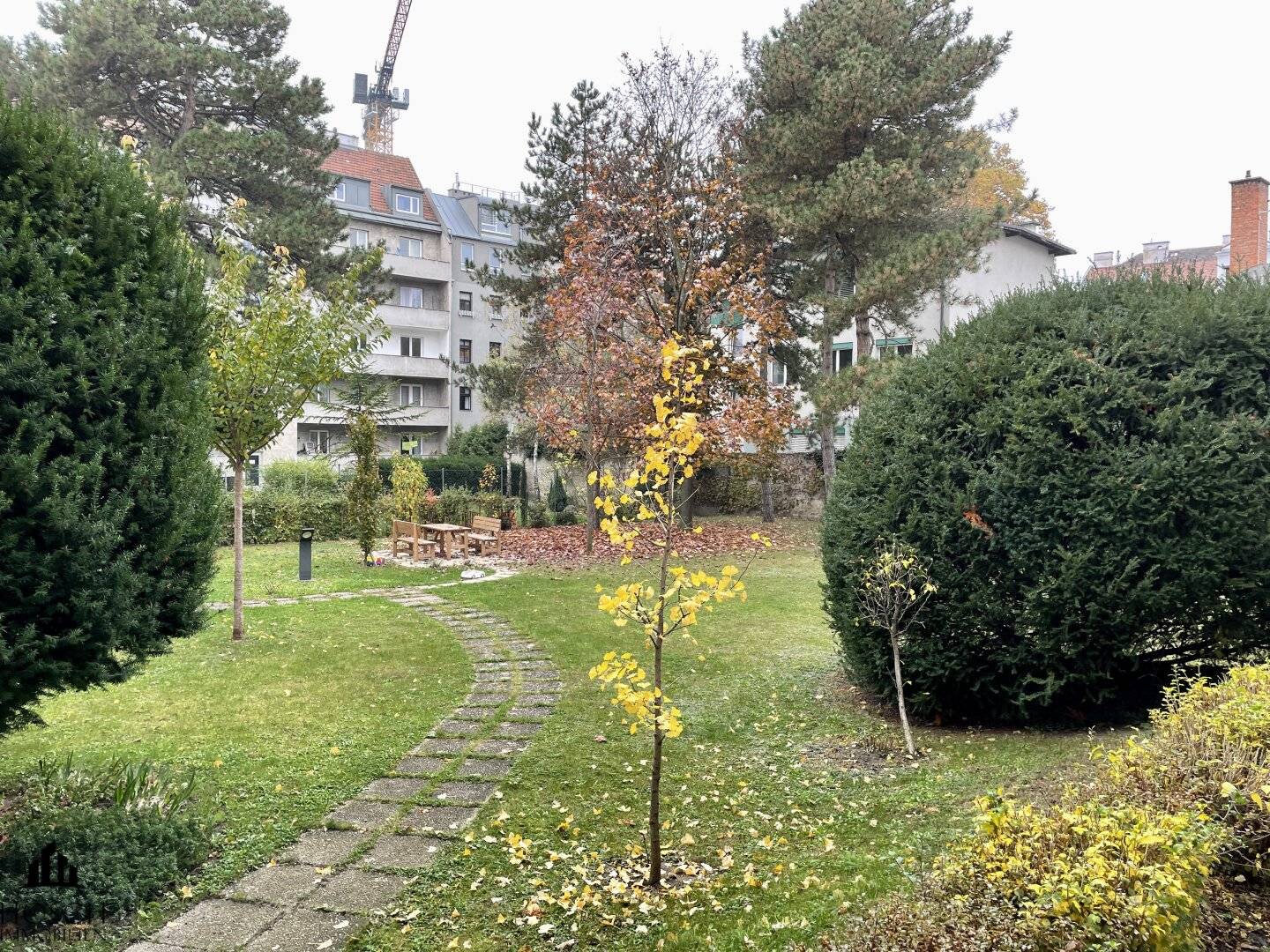 Bright well laid out apartment near Old Danube