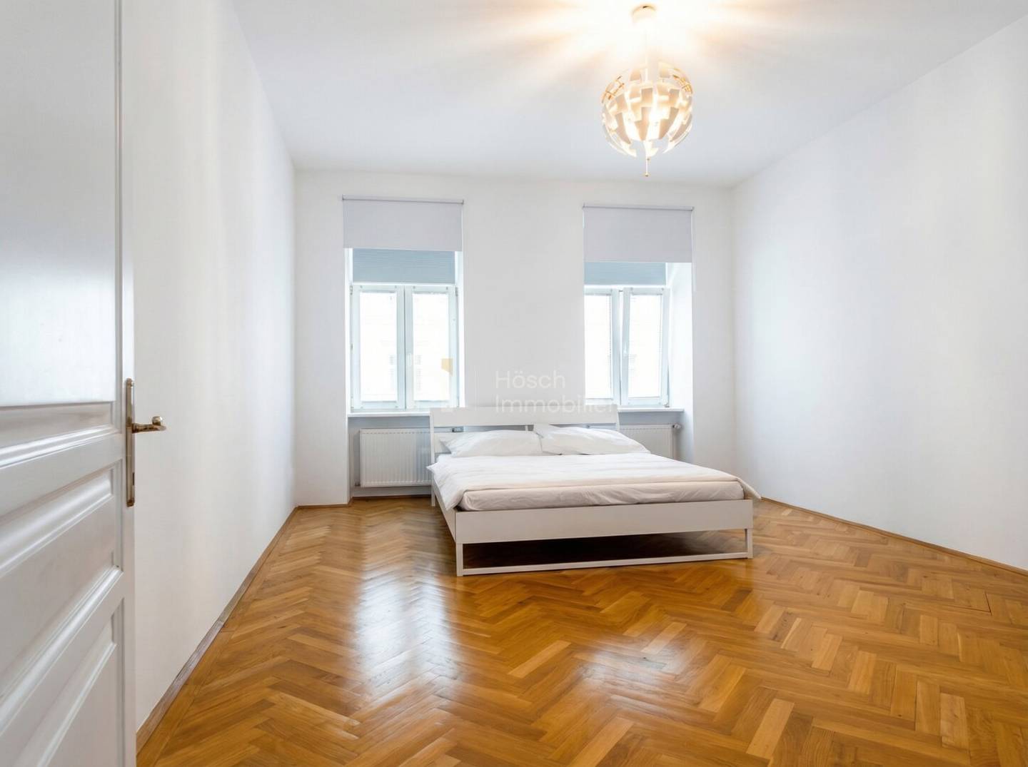 Old building apartment near Prater Augarten balcony