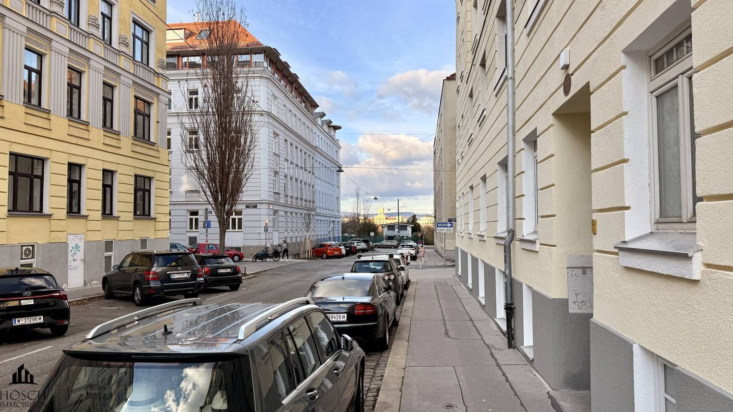 Apartment in old building long term let near U3