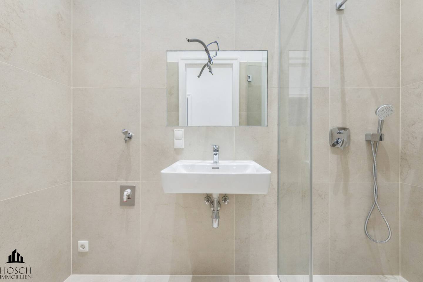 Renovated historic apartment near Augarten