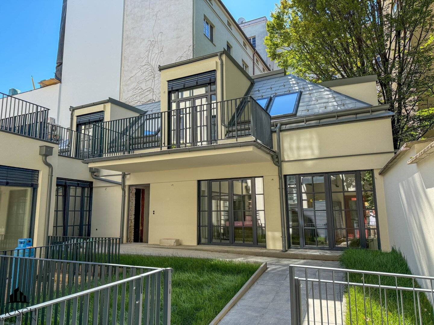 Stadthaus in Wien 18. Währing – 135 m², 5 Zimmer, Balkon, Garten