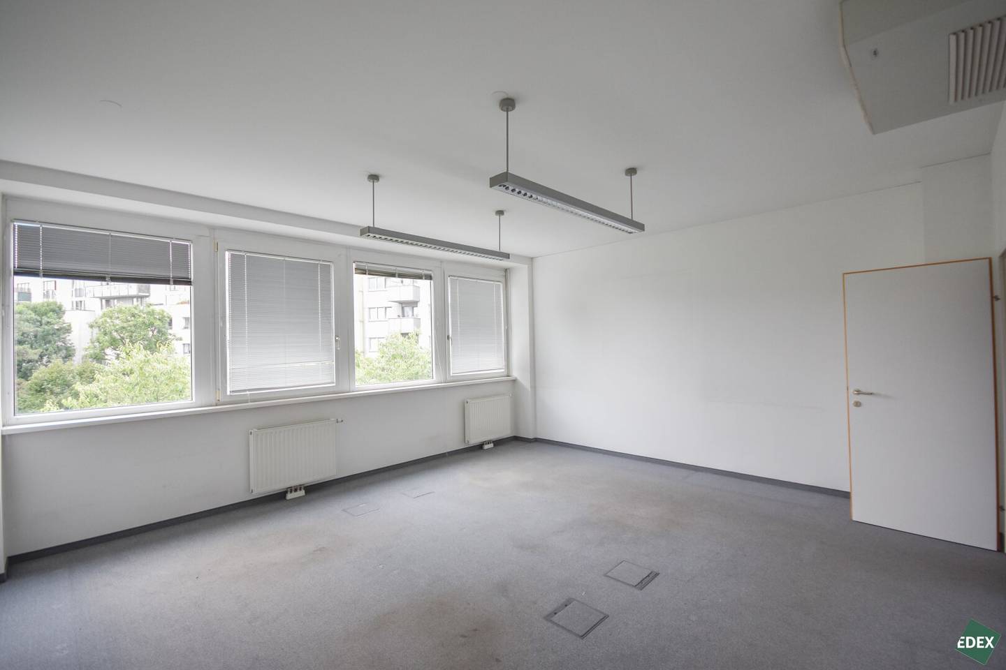 Spacious office space with optimal connectivity