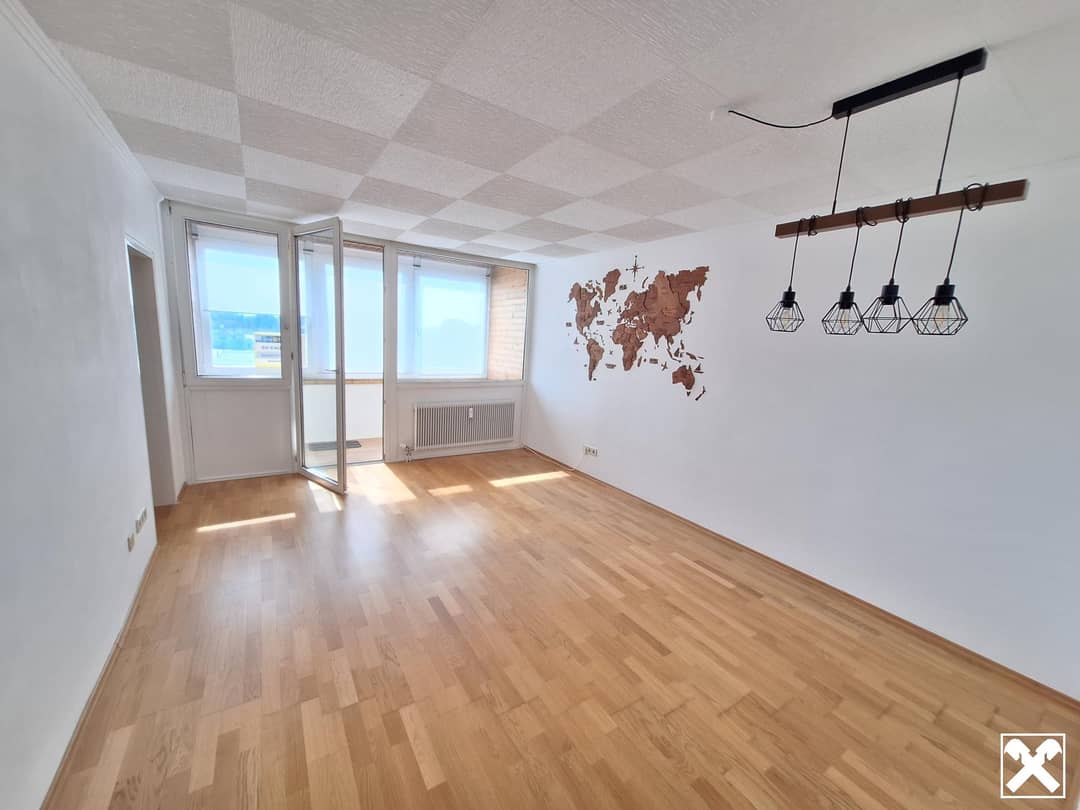 Wohnung mit Loggia nahe dem Bahnhof