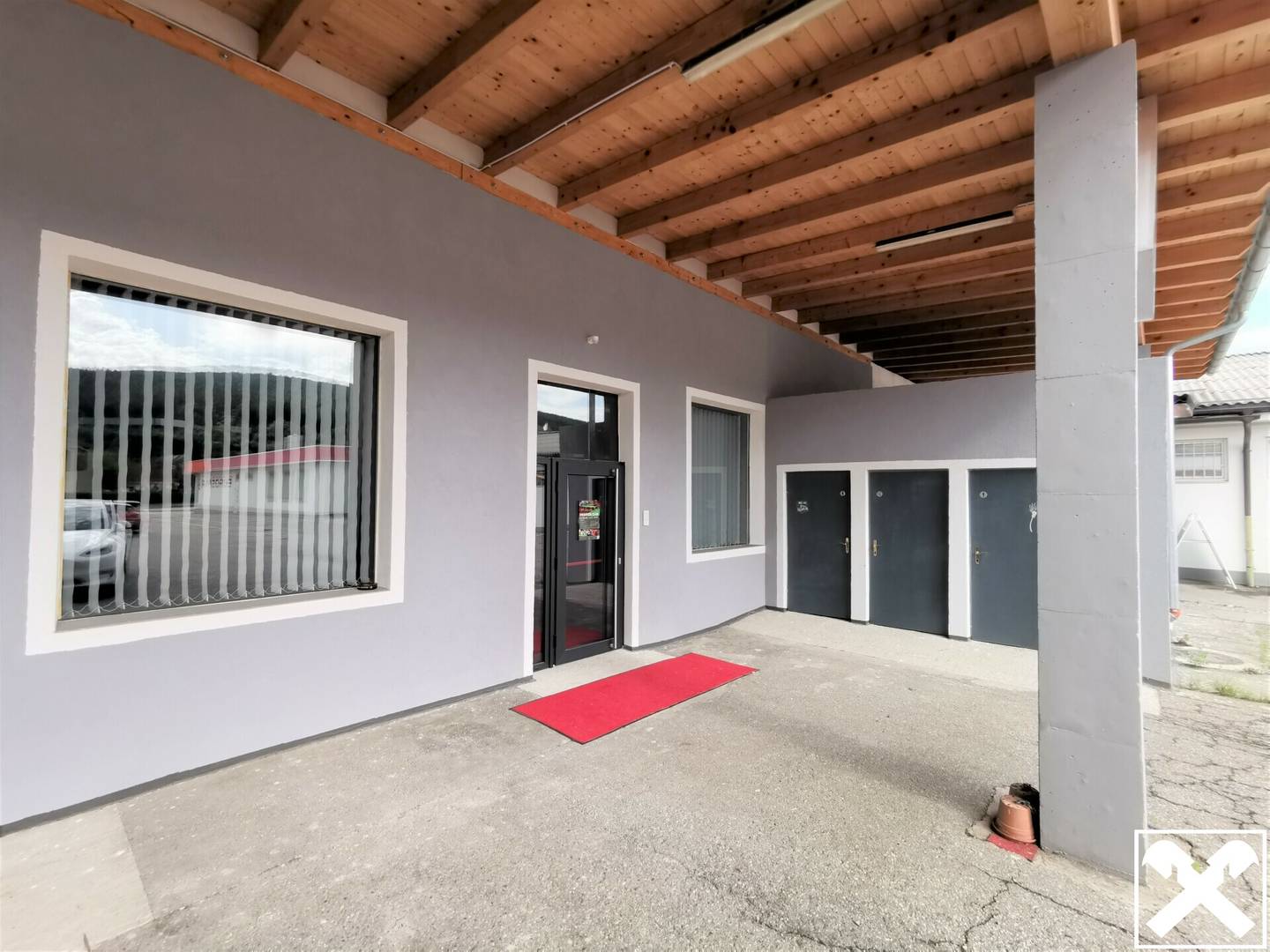 Geschäfts- und Wohnhaus in Bleiburg mit PV-Anlage und Grundstück