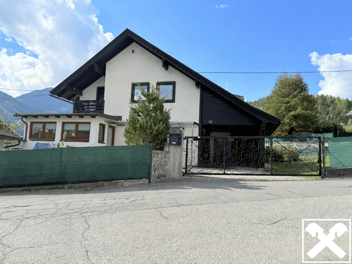 Wohnung mit Gartenanteil und Garage im ruhigen Umfeld