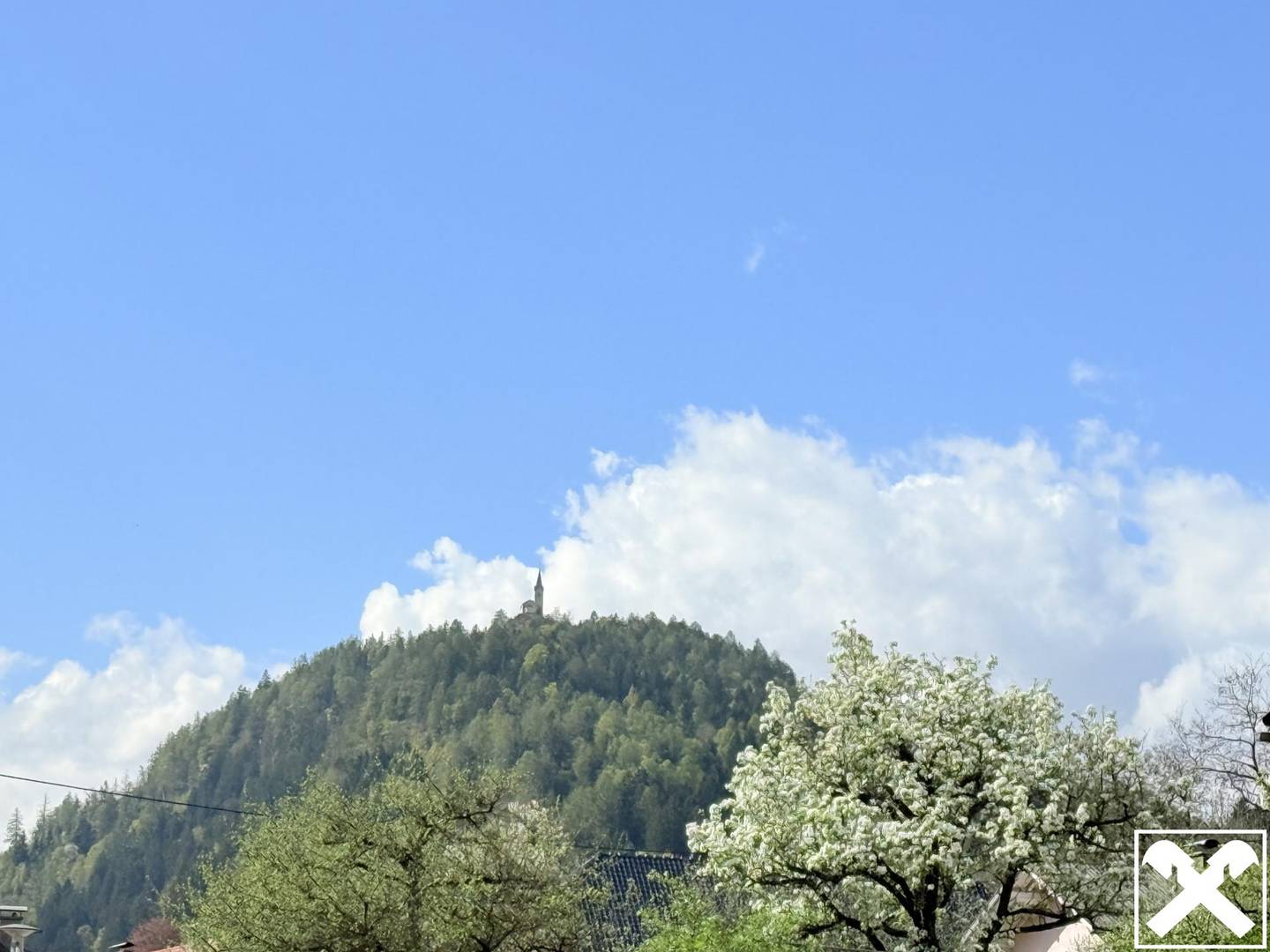 Wohnung mit Gartenanteil und Garage im ruhigen Umfeld