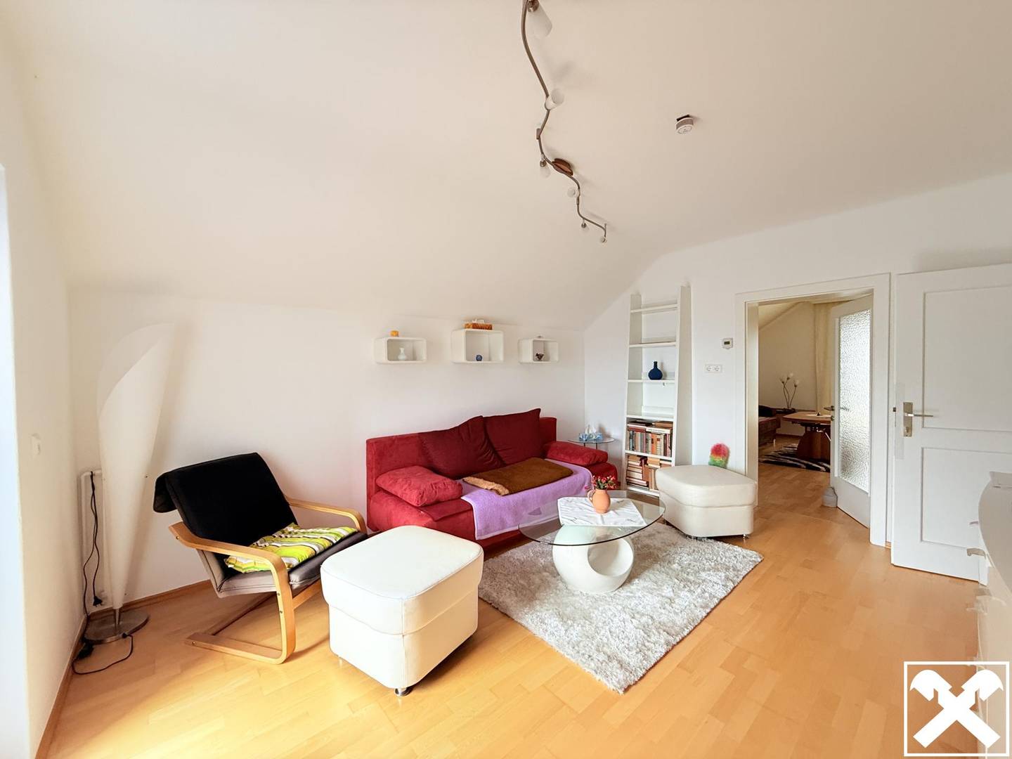 Wohnung mit Gartenanteil und Garage im ruhigen Umfeld