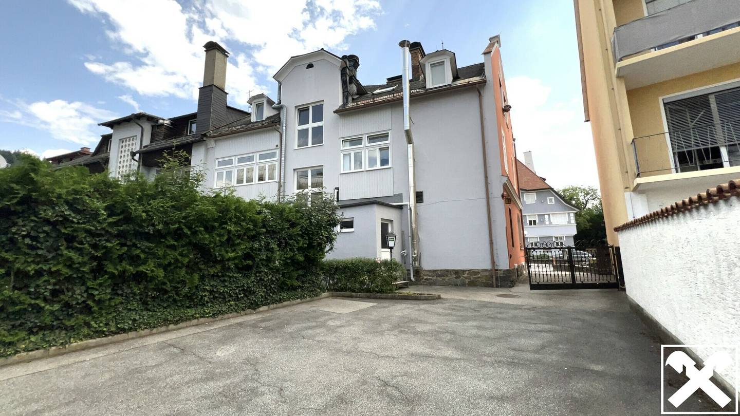 Einzigartige Stadtliegenschaft "Altdeutsche Weinstube" - Restaurant mit 4 Wohnungen