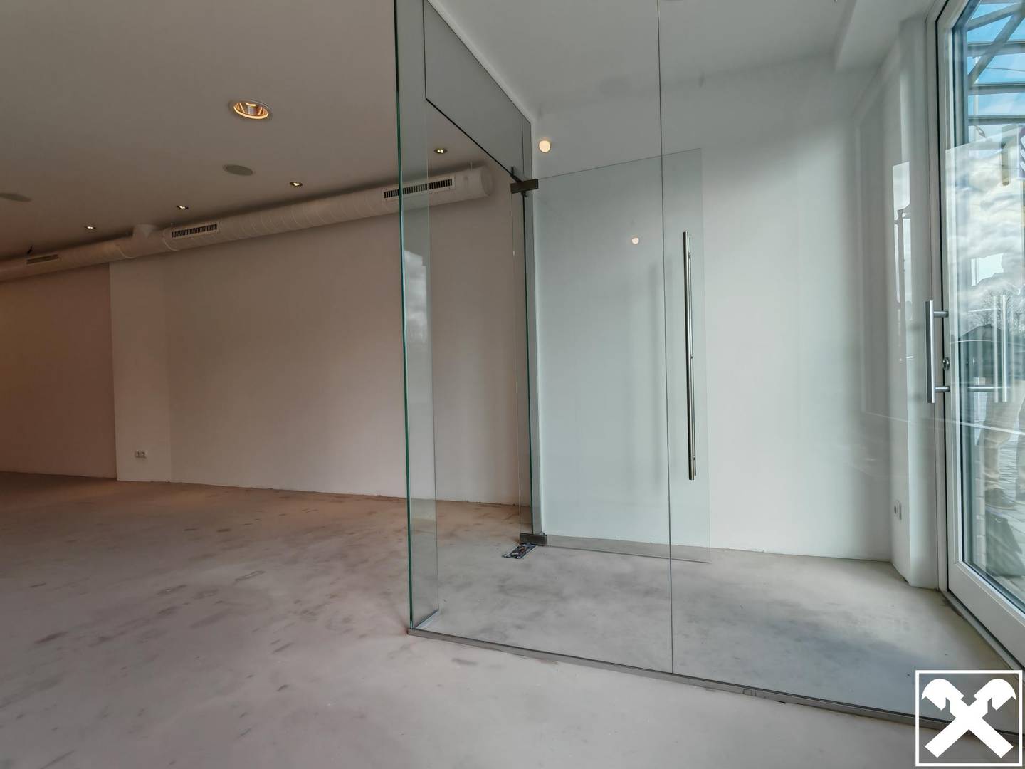 Apartment centrally located with transport links","de":"Wohnung zentral gelegen gute Verkehrsanbindung