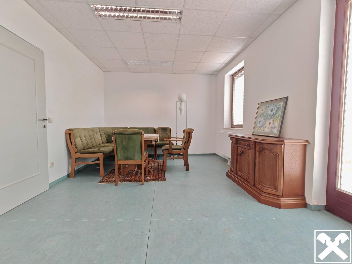 Apartment with barrier free access and lift