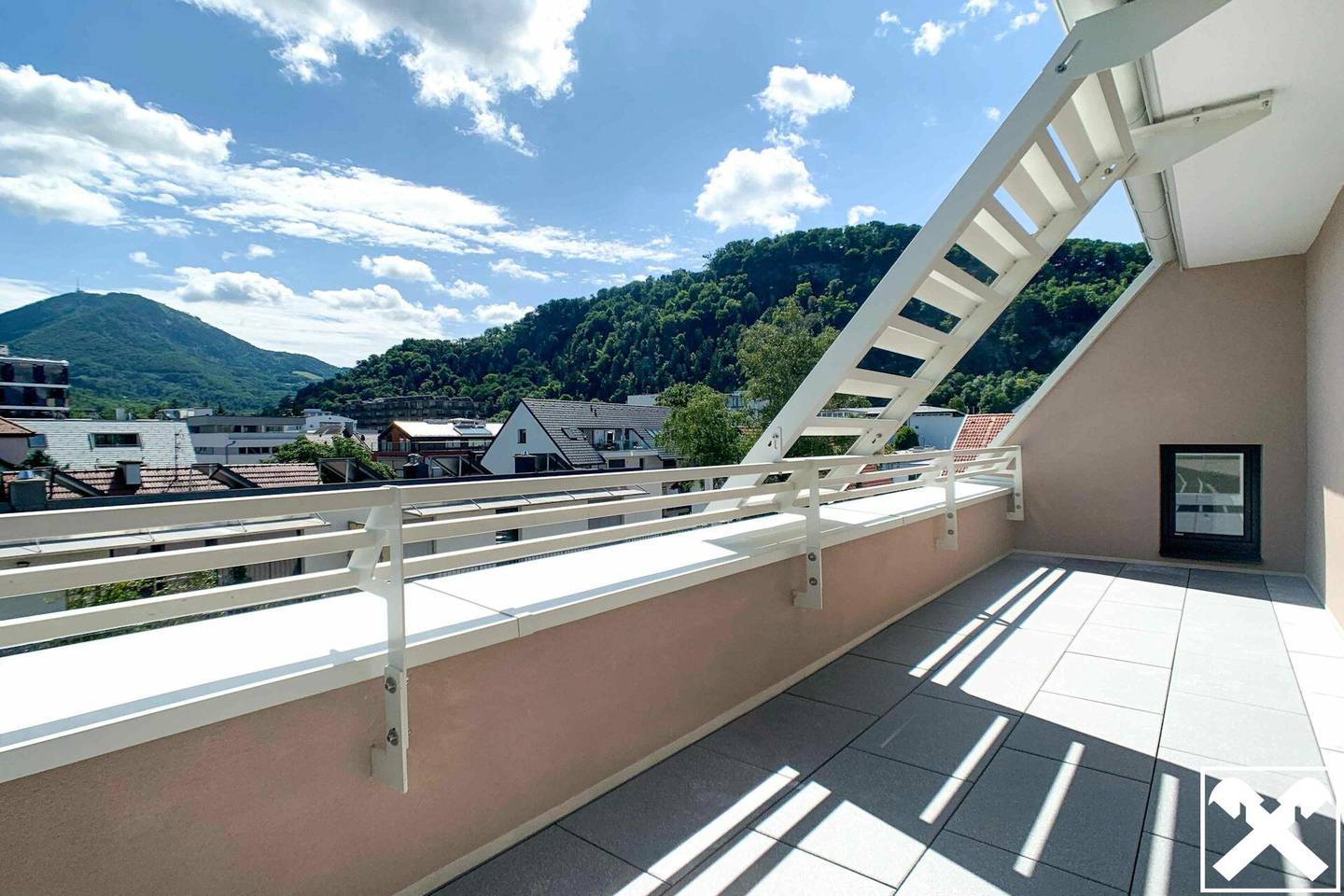 Apartment Salzburg near old town balcony