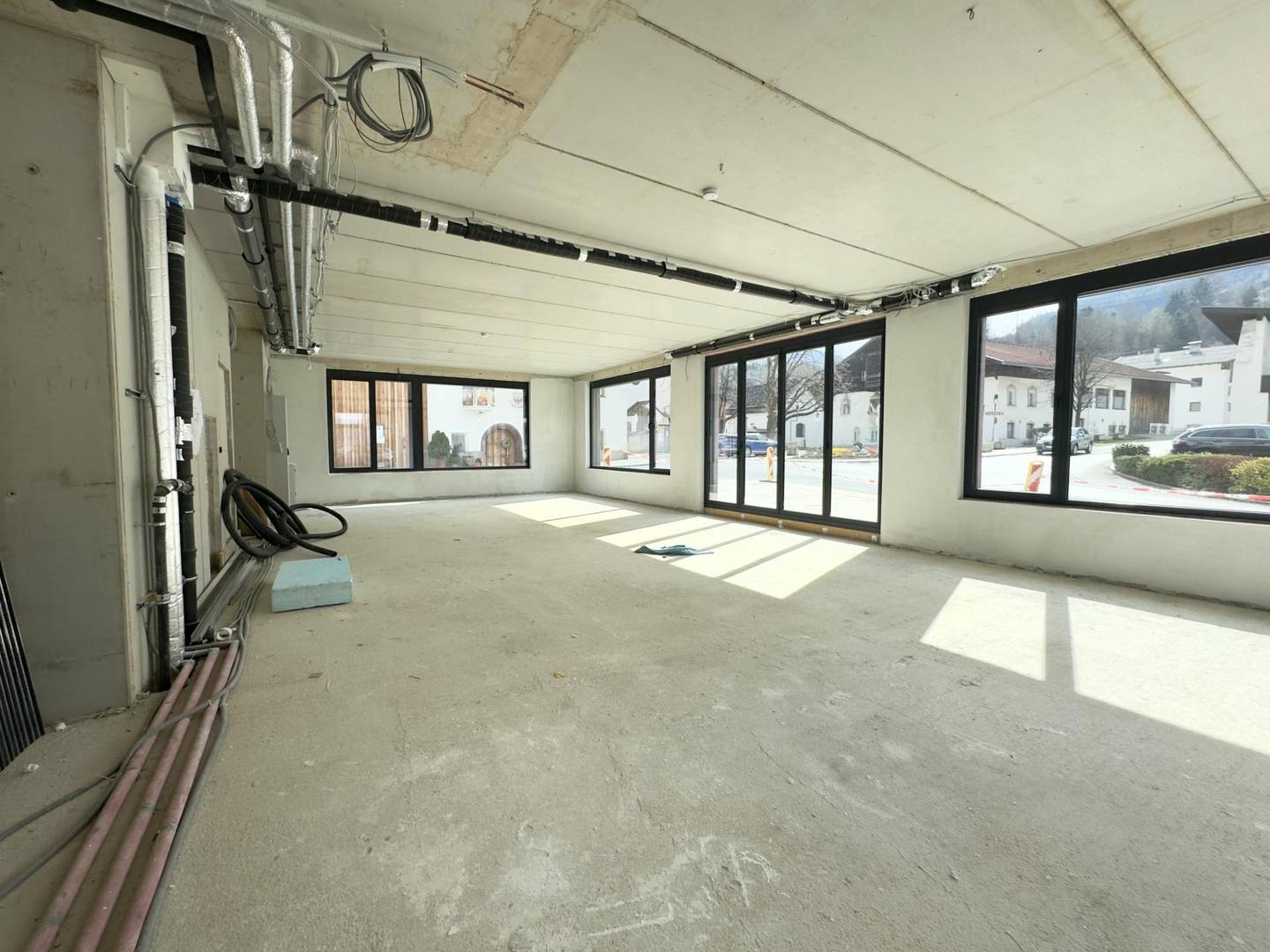 Day Café Seeking Tenant