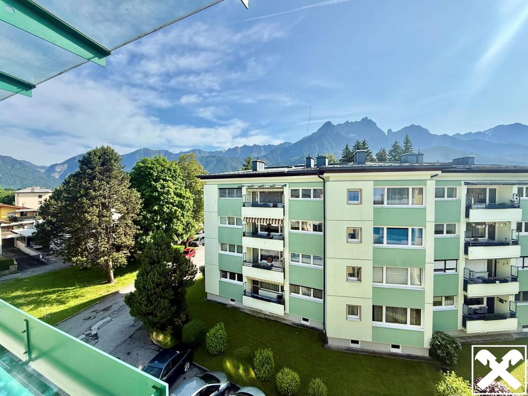 Dachgeschosswohnung mit Balkon und Blick aufs Steinerne Meer