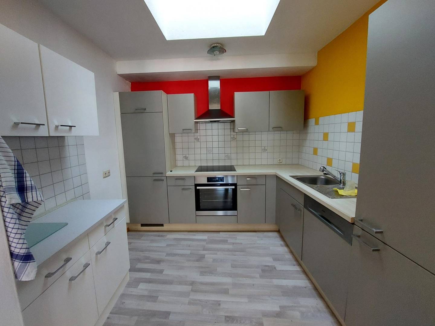 Große Wohnung mit Wintergarten und Kachelofen