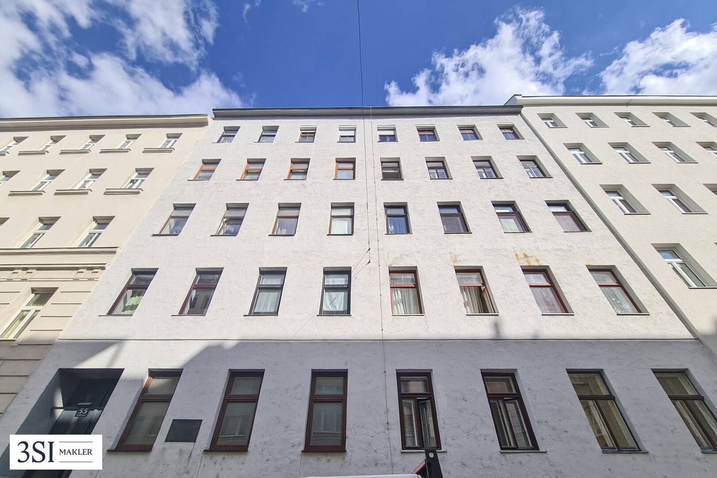 Charming 2-room apartment in 1100 Vienna, perfect for investors or owner-occupiers