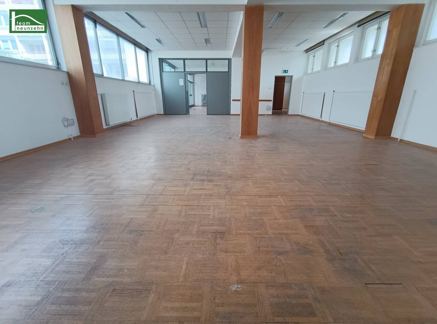 Commercial space in central location near Steinertor! Countless design possibilities!