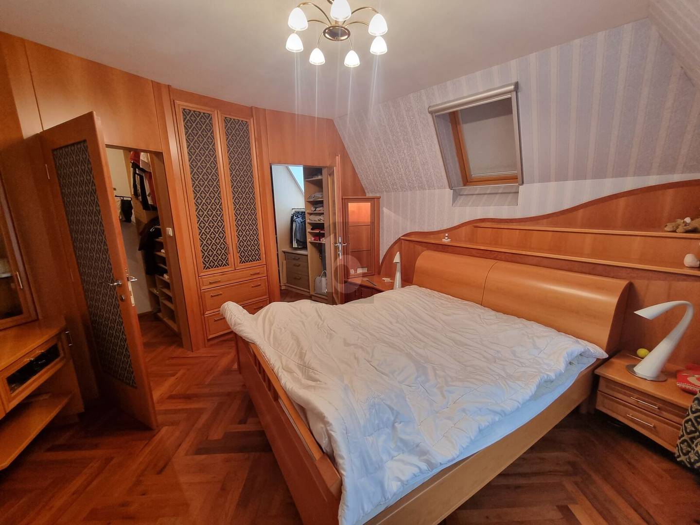 Smart Home Familienwohnung mit großem Privatgarten