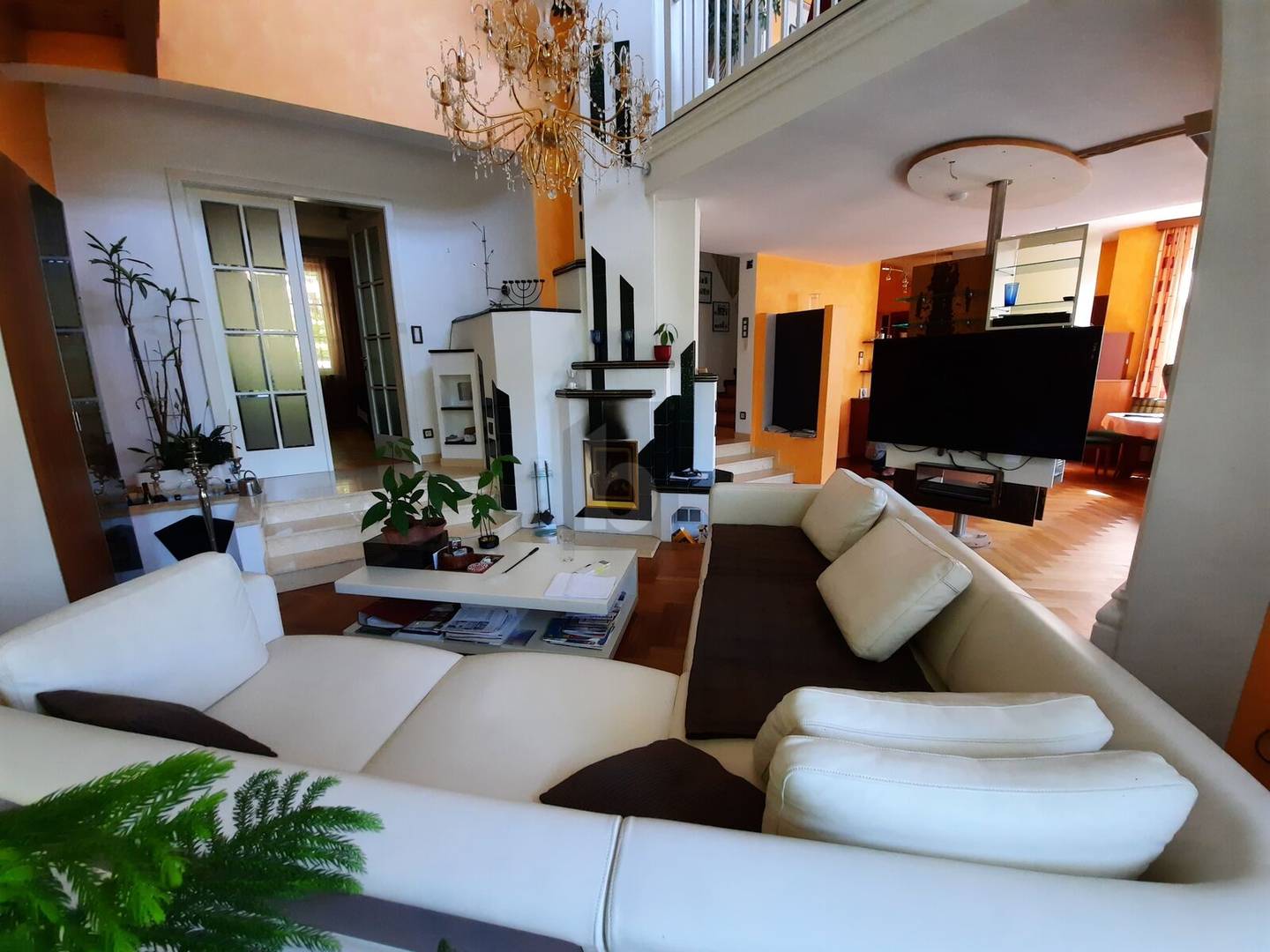 Smart Home Familienwohnung mit großem Privatgarten