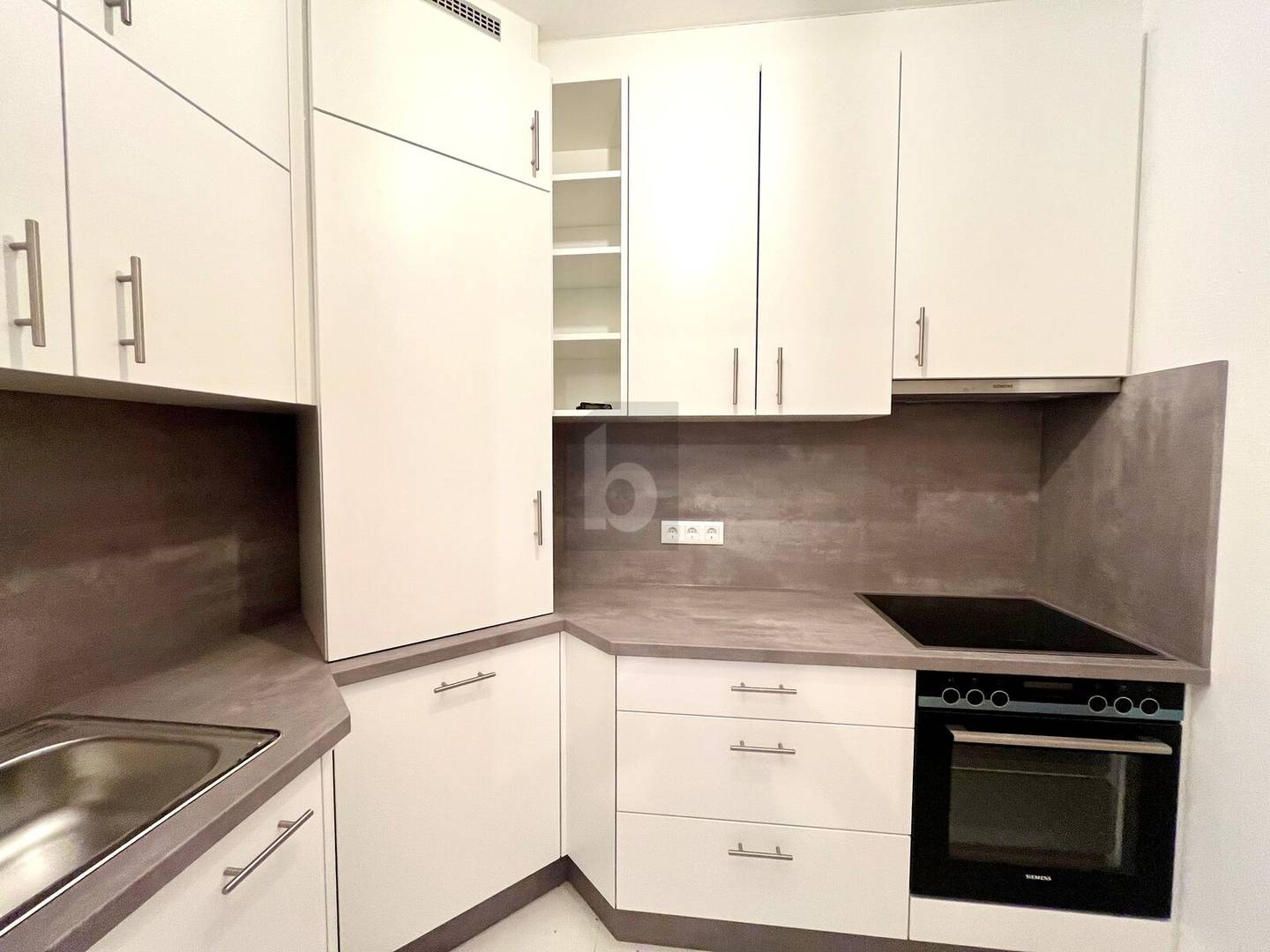 Erdgeschosswohnung mit eigenem Garten und Sauna