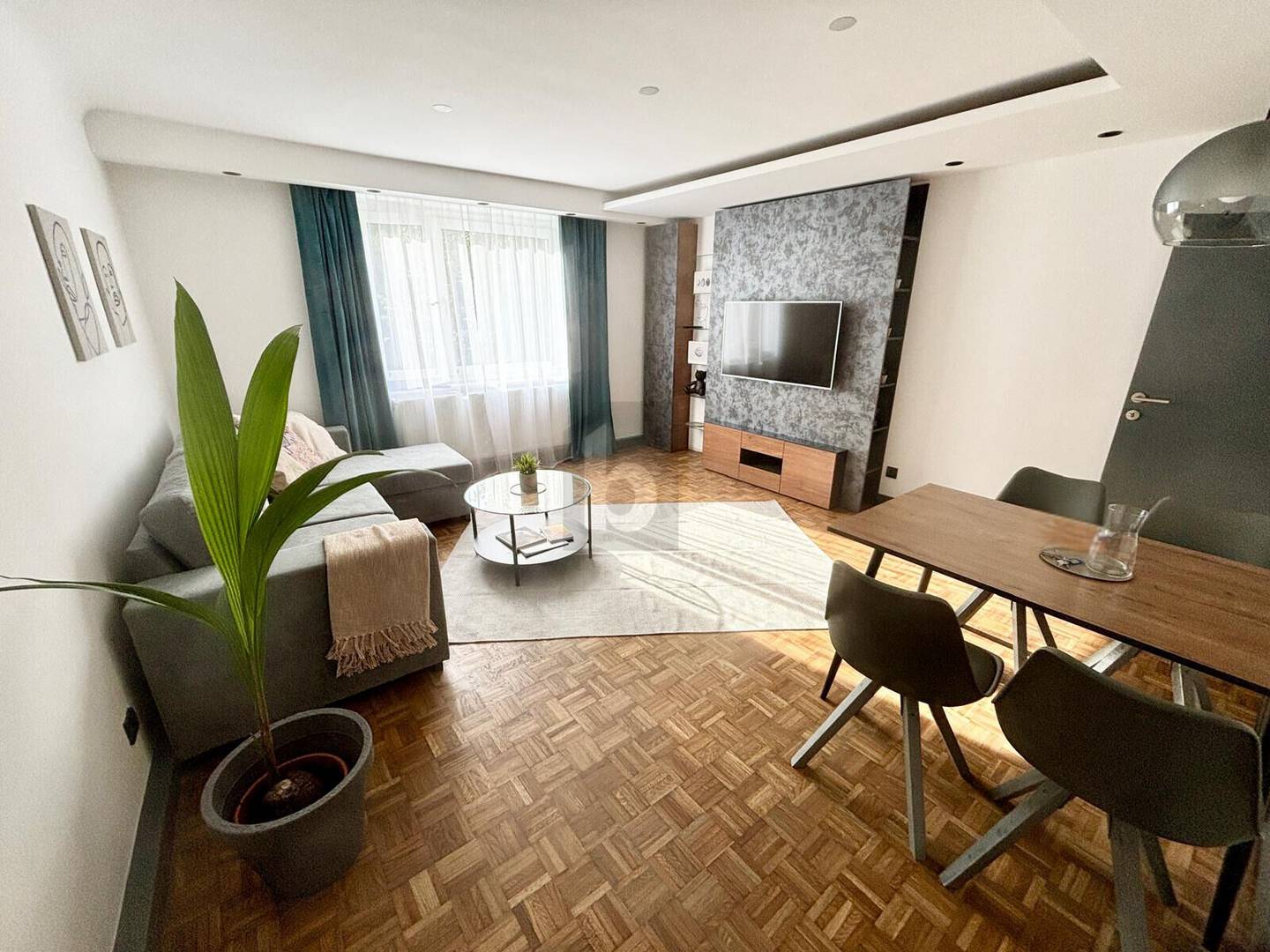 Frisch sanierte Wohnung nahe Yppenplatz möbliert