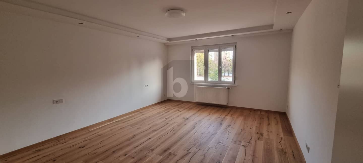 Newly renovated apartment with Augarten view