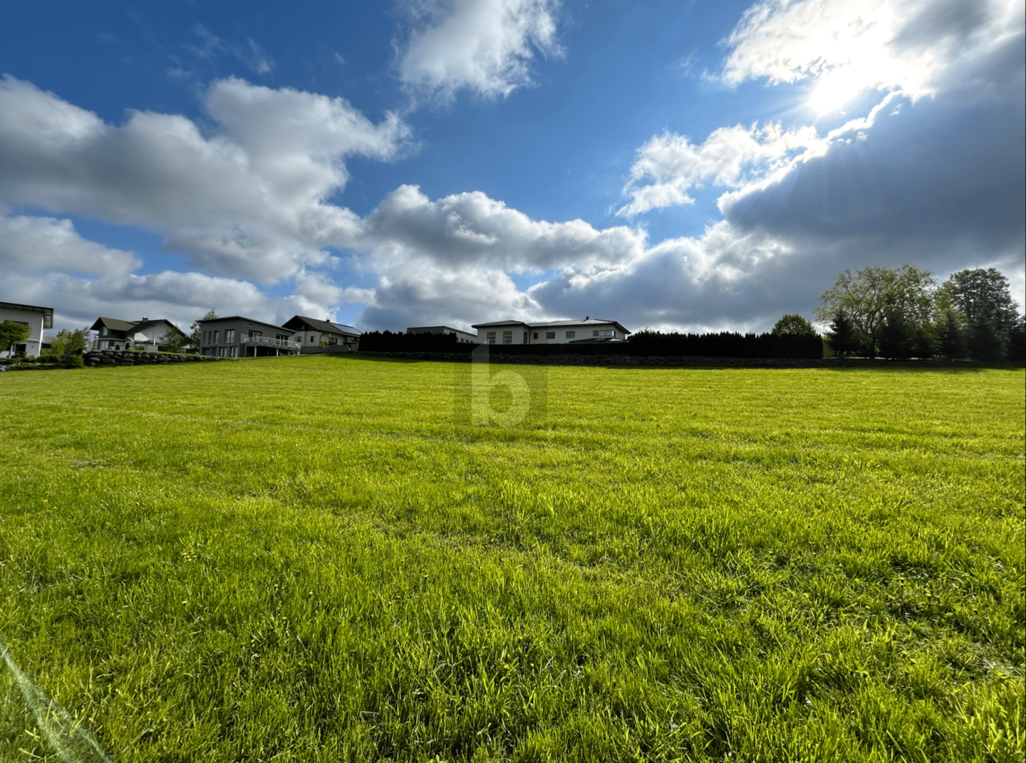 Sunny family apartment quiet and close to nature
