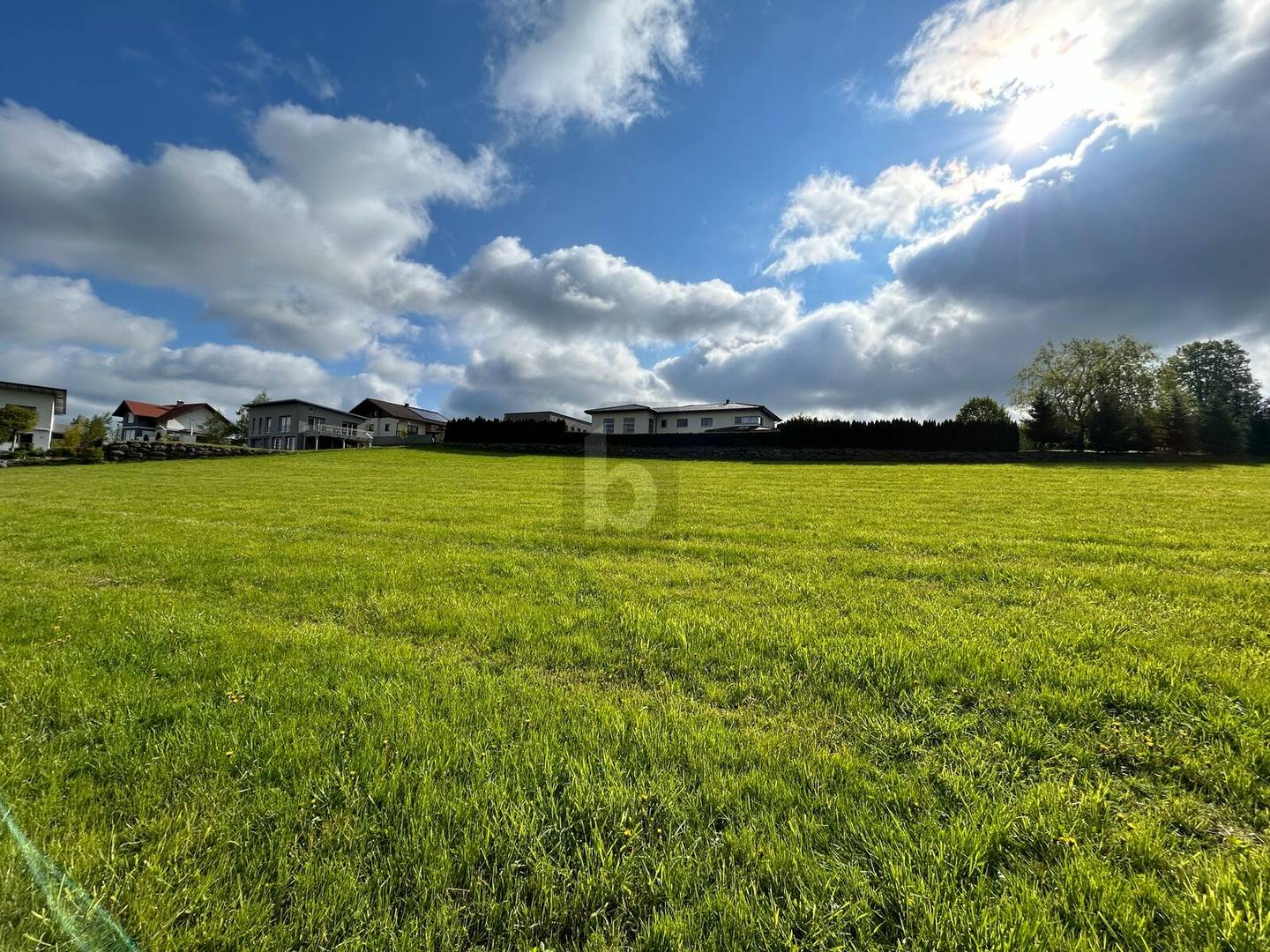 Sonniges aufgeschlossenes Baugrundstück in ruhiger Lage Wohnung