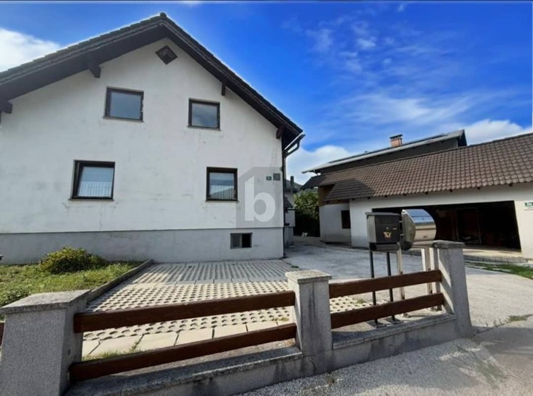 Single-family house with garden in Kleinzell