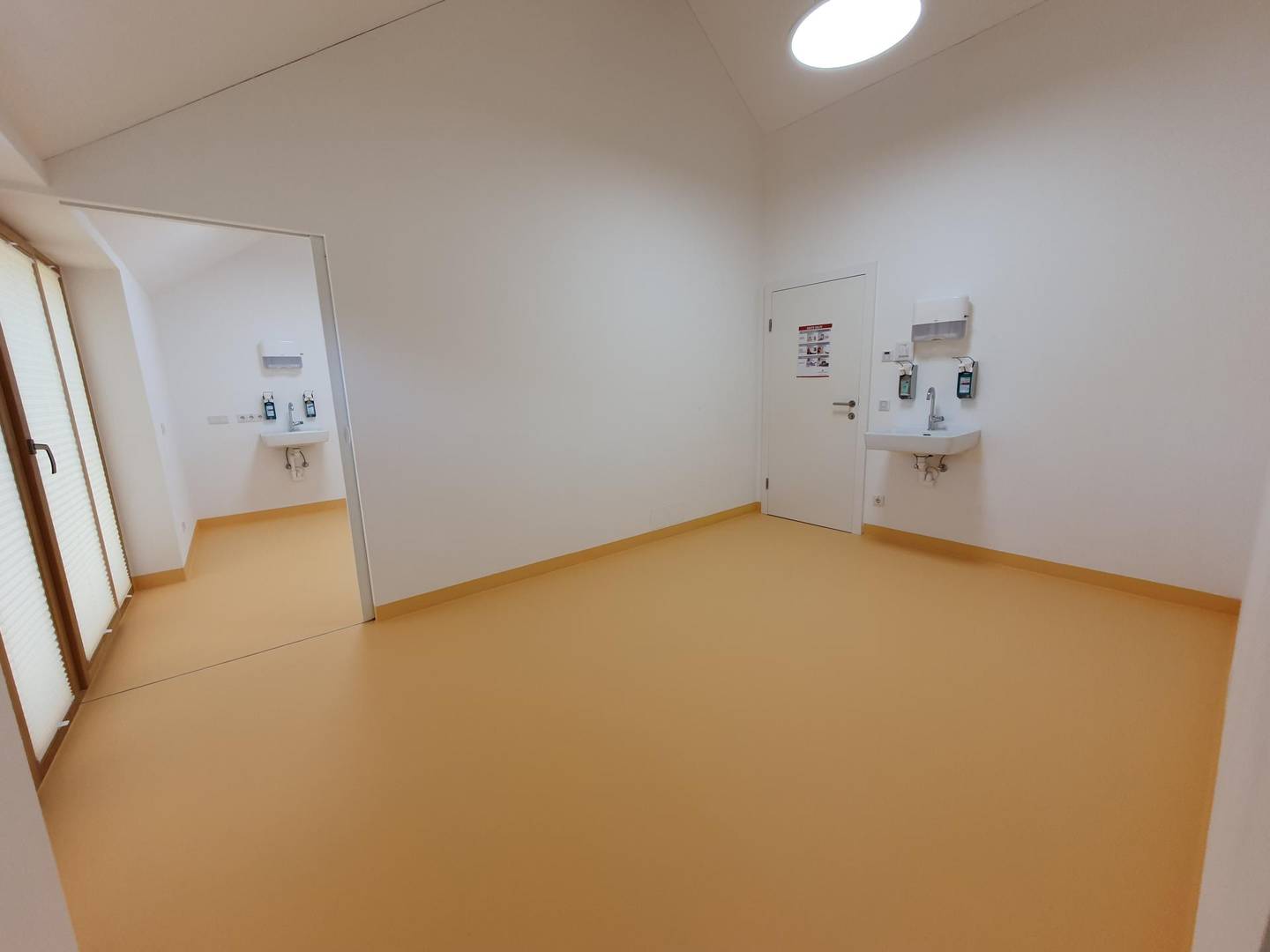 Raum 1 Praxis/Behandlungsraum/Büro 4073 Wilhering - Reith