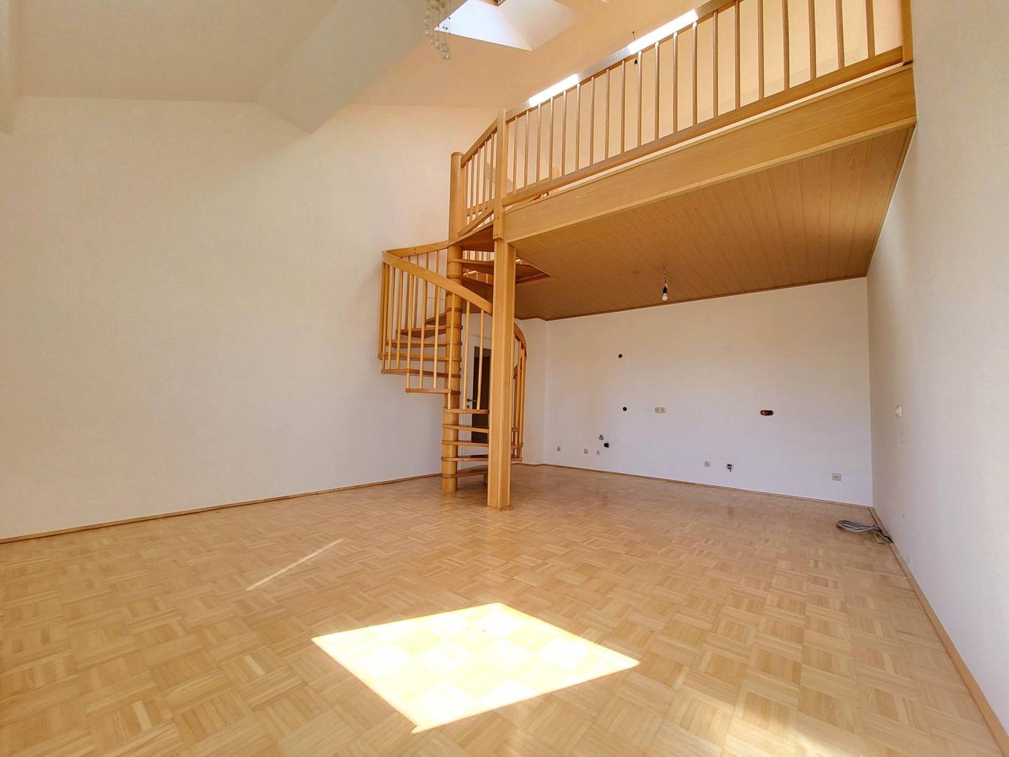 Lässige 3-Raum-Wohnung mit Galerie und tollem Ausblick!