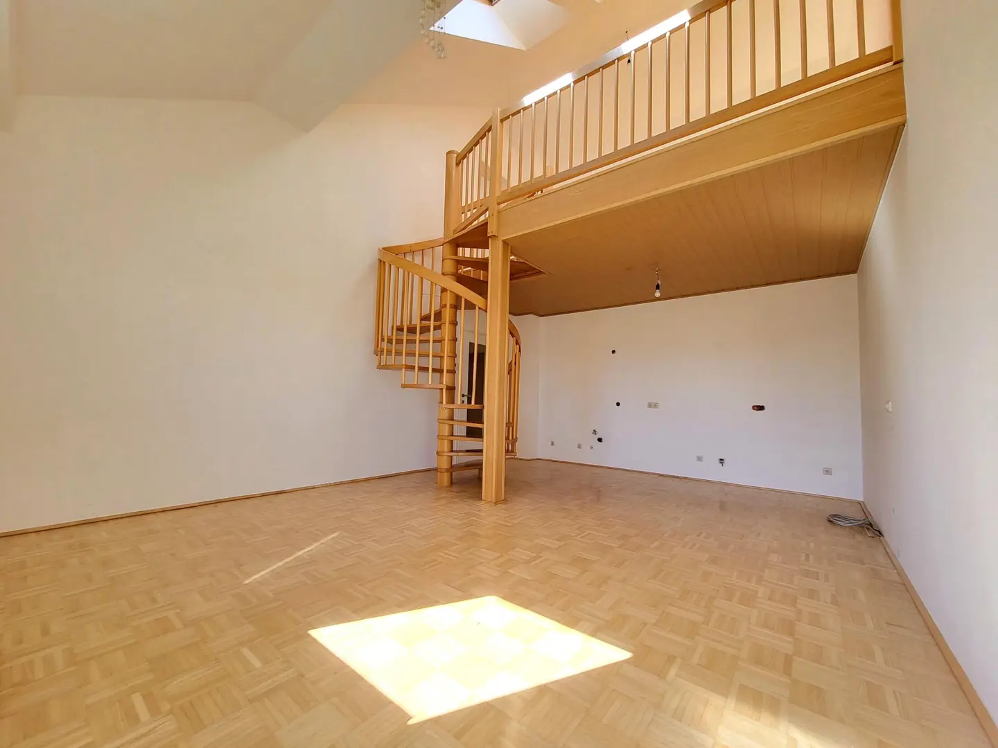 Lässige 3-Raum-Wohnung mit Galerie und tollem Ausblick!