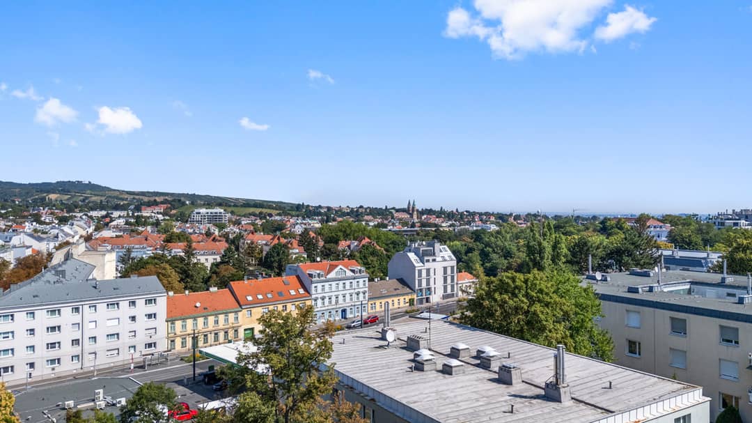 Dachgeschosswohnung mit Dachterrasse und Pool