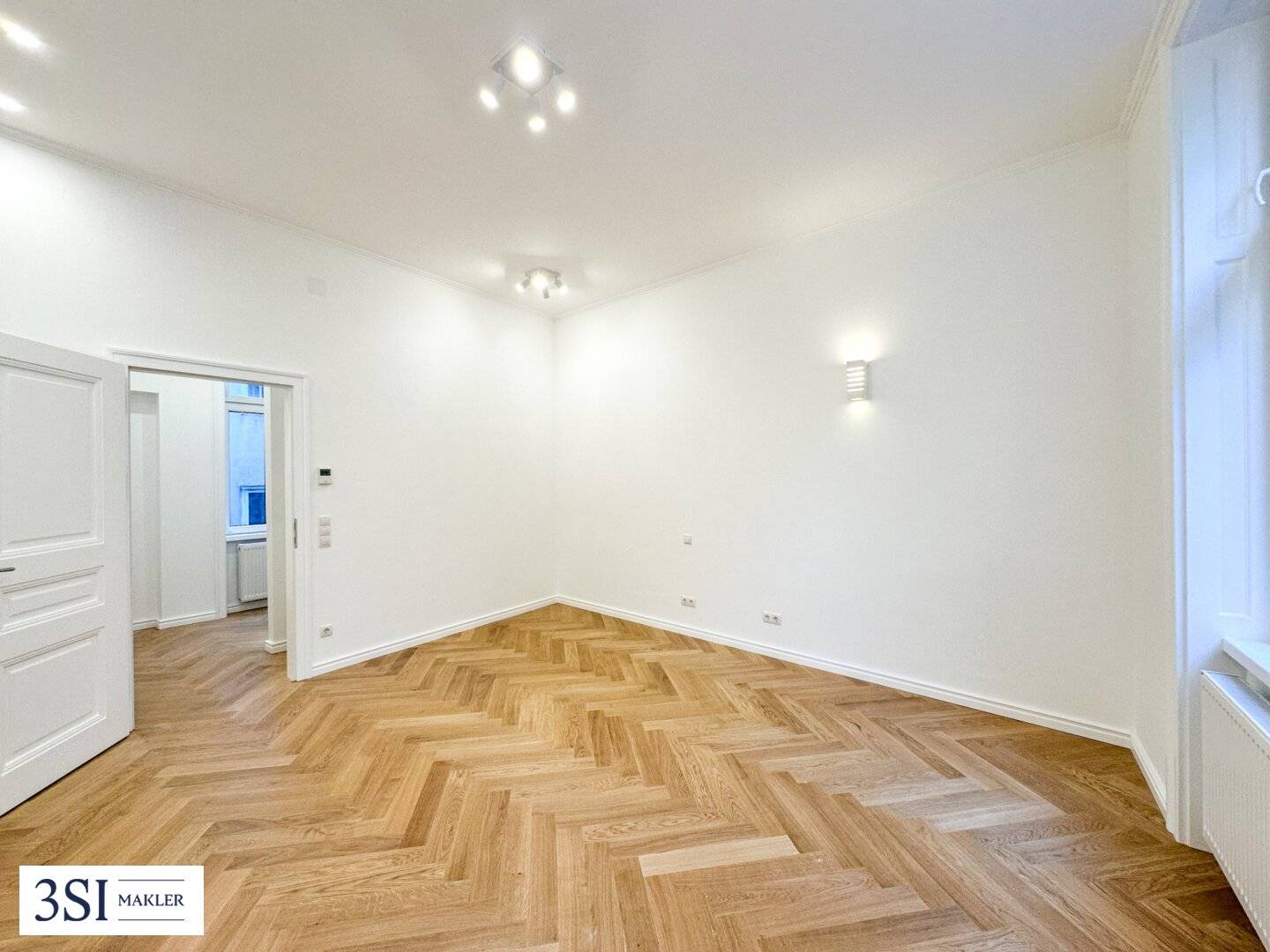 Apartment first occupancy after renovation near Währinger Park