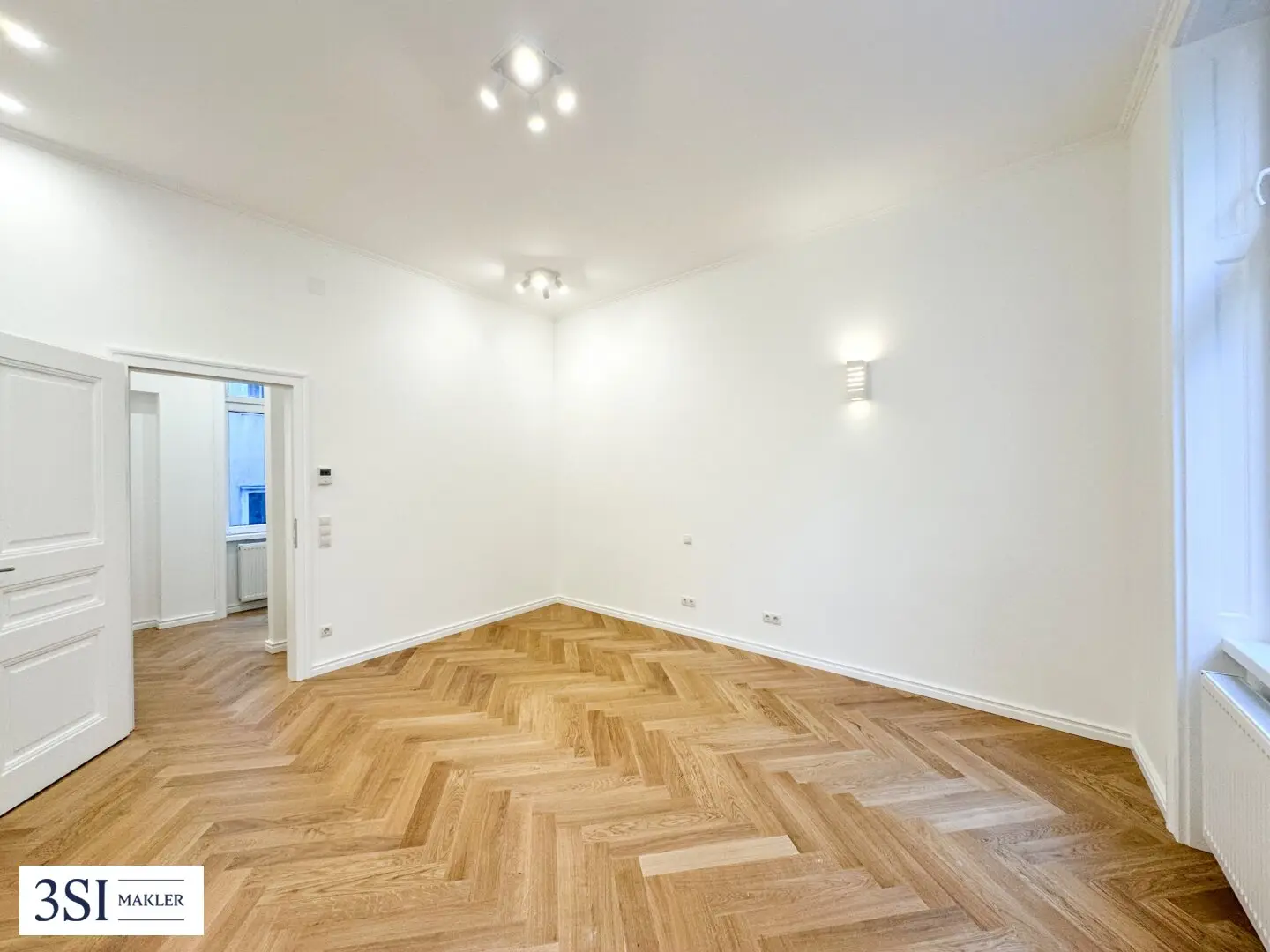 Apartment first occupancy after renovation near Währinger Park