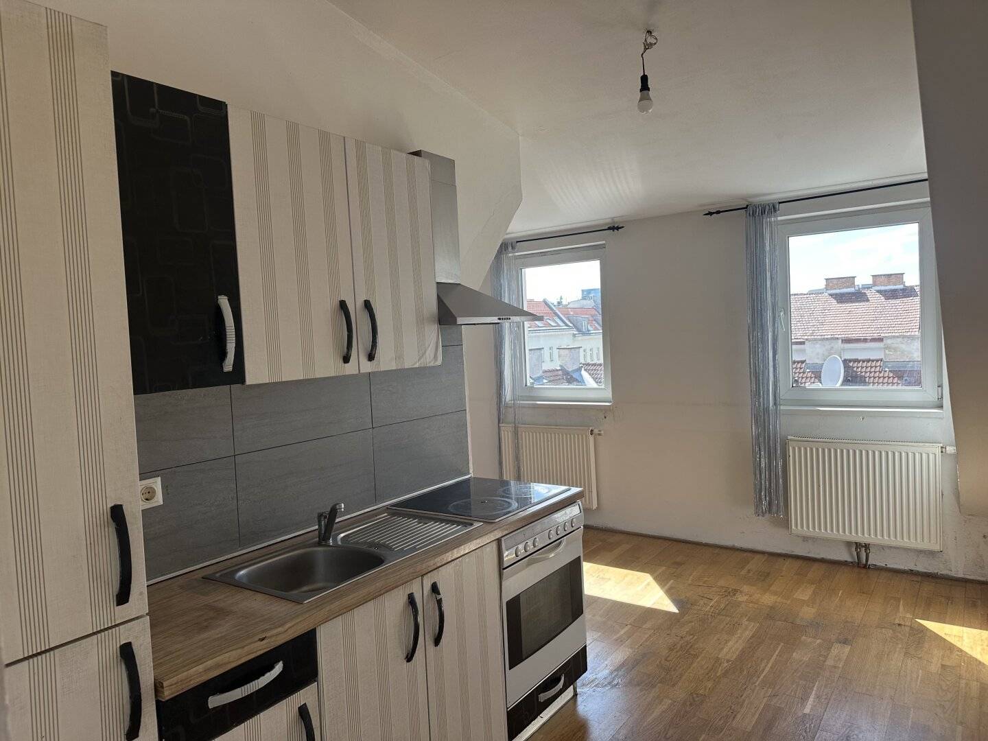 Wohnung nahe U1 Reumannplatz Altbau Charme