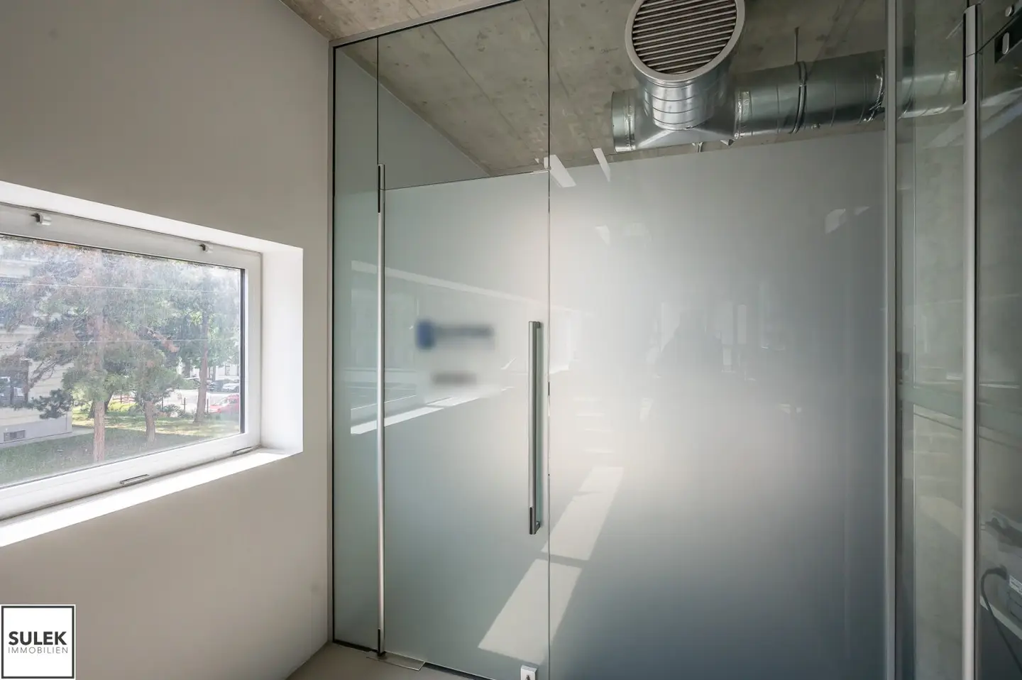 Office space in a modern office building with excellent transport links in Meidling (Fockygasse)