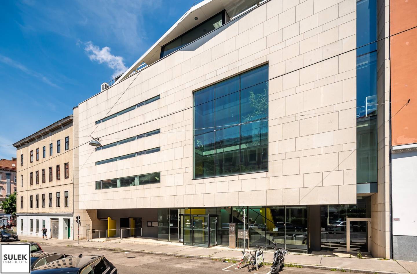 Modern, small office with top connectivity near U4/U6 Längenfeldgasse