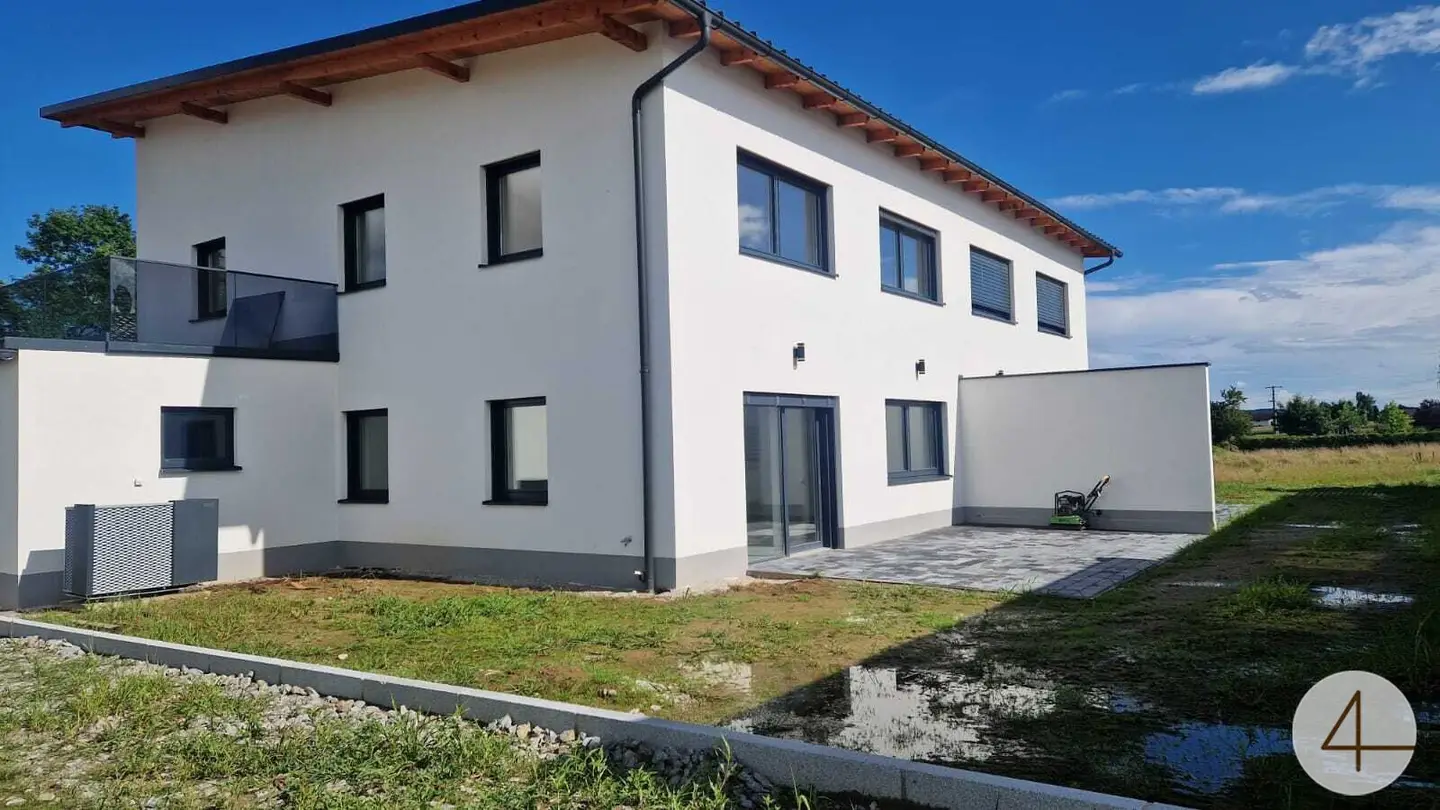 Eigenheim mit 155 m2 Wohnfläche und Garage
