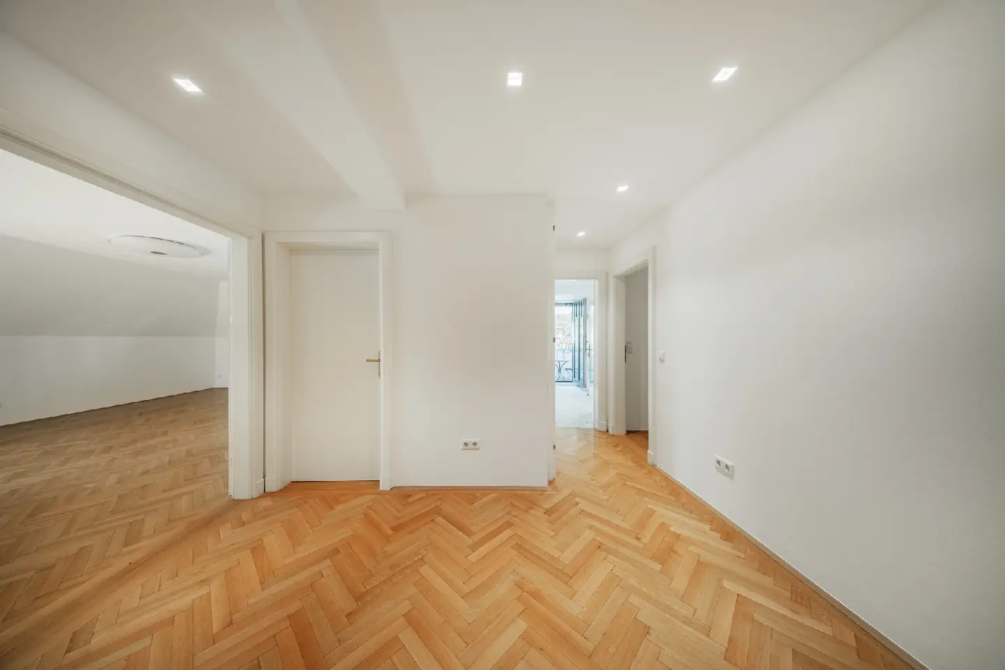 Exklusive 145-m²-Eigentumswohnung mit Terrasse in Wien-Grinzing