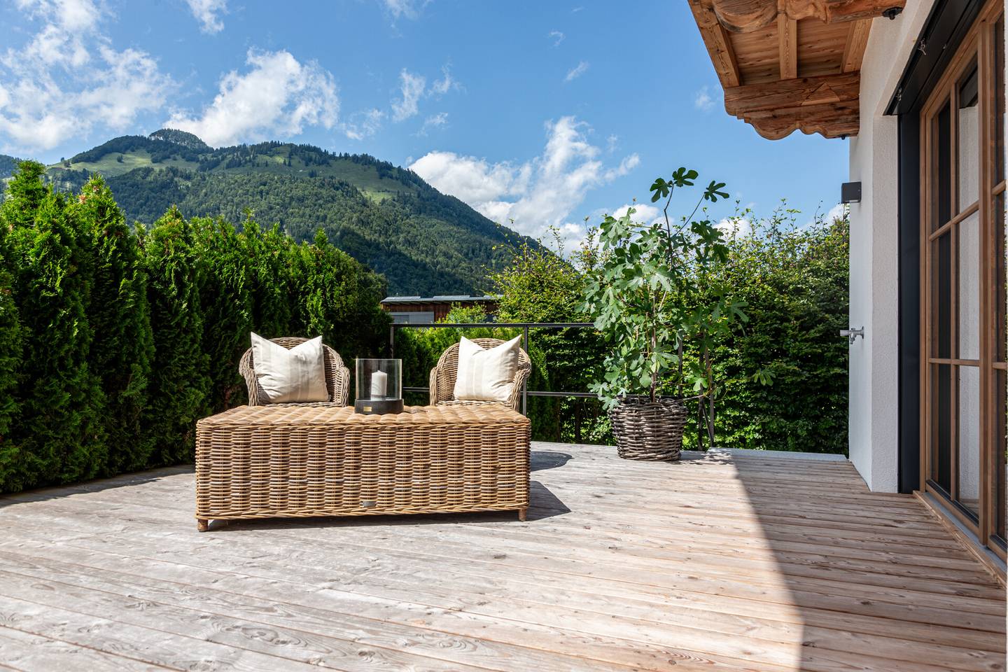 Einfamilienhaus in Kössen mit Bergblick und Pool, 289 m² Wohnfläche