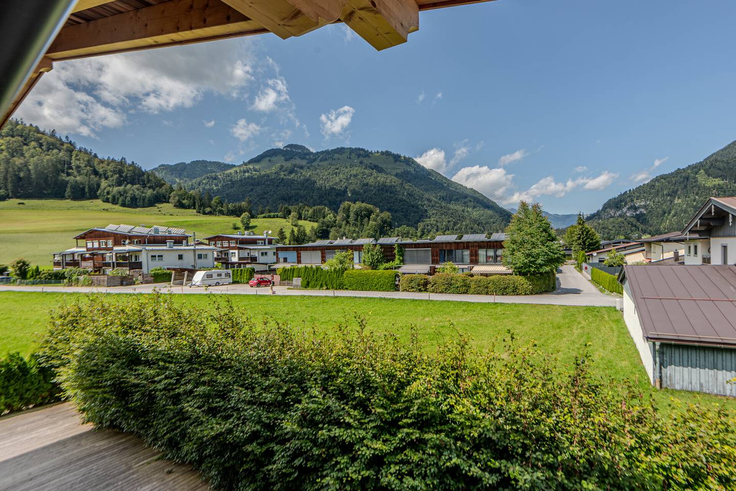 Einfamilienhaus in Kössen mit Bergblick und Pool, 289 m² Wohnfläche