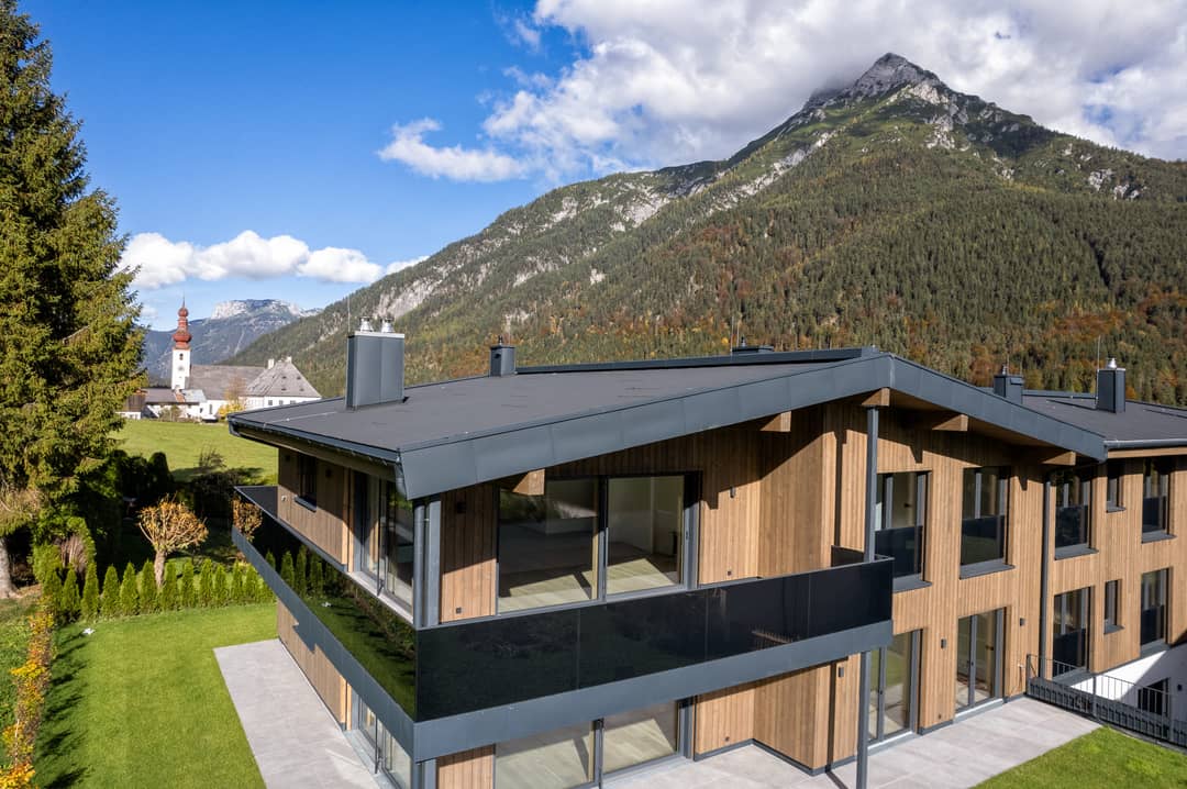 Erdgeschosswohnung mit Terrasse und Garten