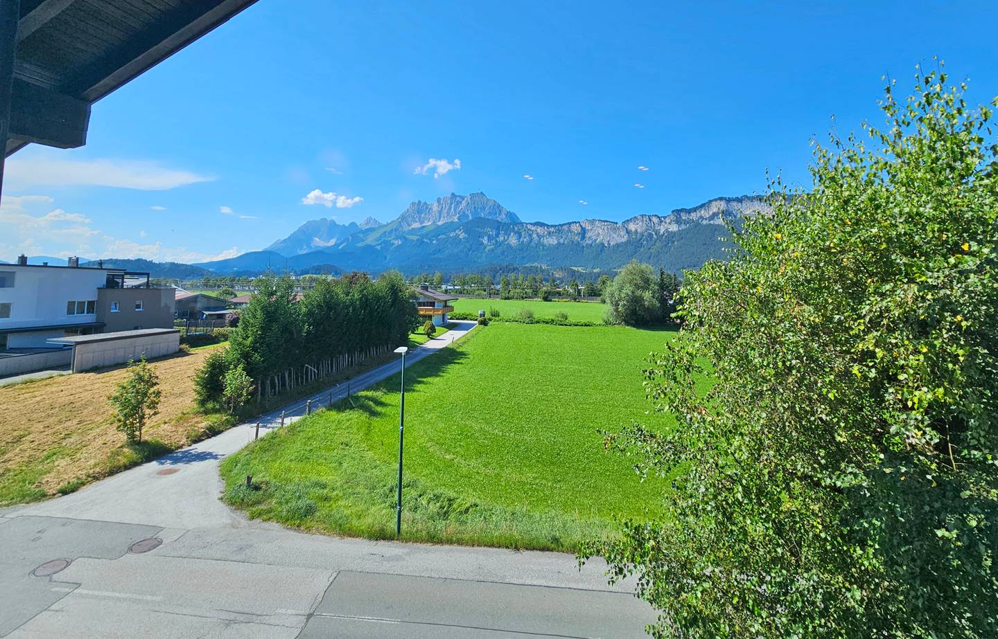 Wohnung mit Kaiserblick und zwei Stellplätzen